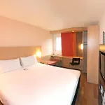 Ibis Sud 3*