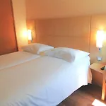 Ibis Sud 3* פואטייה