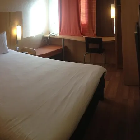 Ibis Sud Пуатье