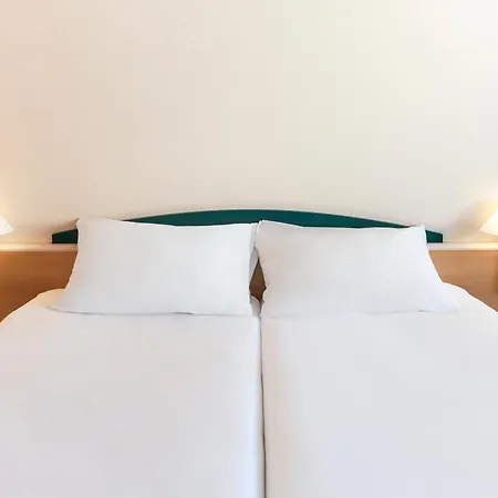 Ibis Sud Отель