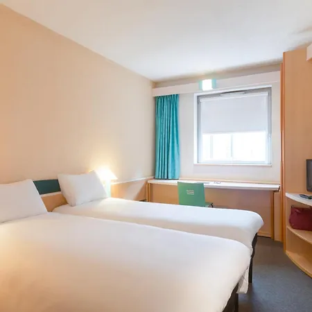 Ibis Sud Отель