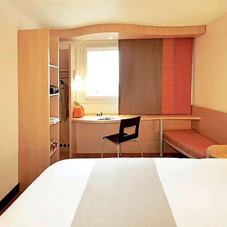 Ibis Sud Отель Пуатье