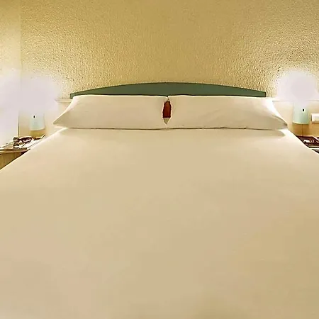 Ibis Sud 3*