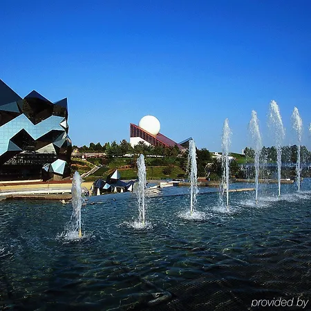 Ibis Sud Отель 3*