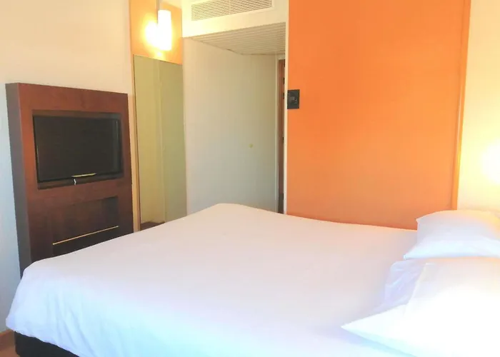 Ibis Sud Hotel 3*